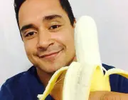 Atletas Comendo Banana 6