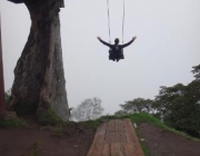 Balanço na La Casa Del Arbol 1