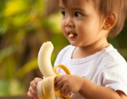 Comendo Banana 6