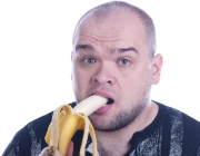 Comendo Banana Caturra 2