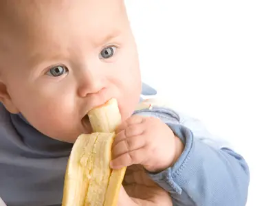 Crianças Comendo Banana 6