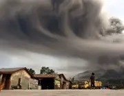 Erupção do Vulcão Sinabung na Indonésia 5