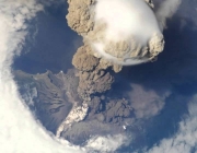 Erupção Kilauea Vista do Espaço 5