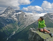 Eating apple by cliffside - Abbot Ridge - JDaniluck