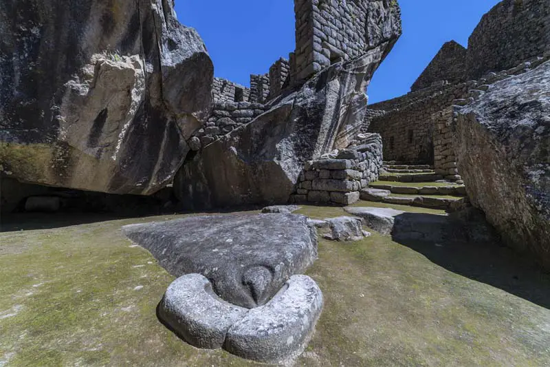 O Templo do Condor em Machu Picchu 3