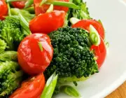 Salada de Brócolis e Outros Legumes 4