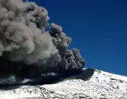 Vulcão Copahue - Erupções Recentes 2