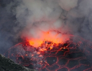 Vulcão Nyiragongo - Erupções 2