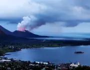 Vulcão Tavurvur 1