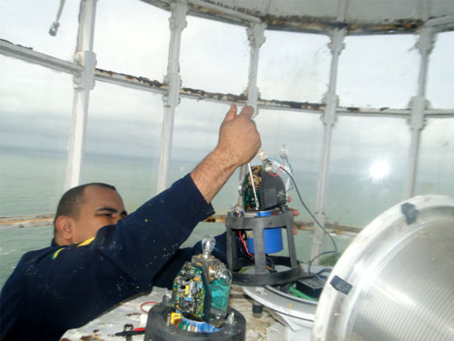Manutenção do Farol da Ilha da Queimada Grande