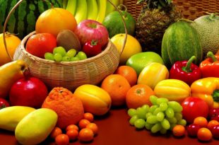 Mesa Farta de Frutas