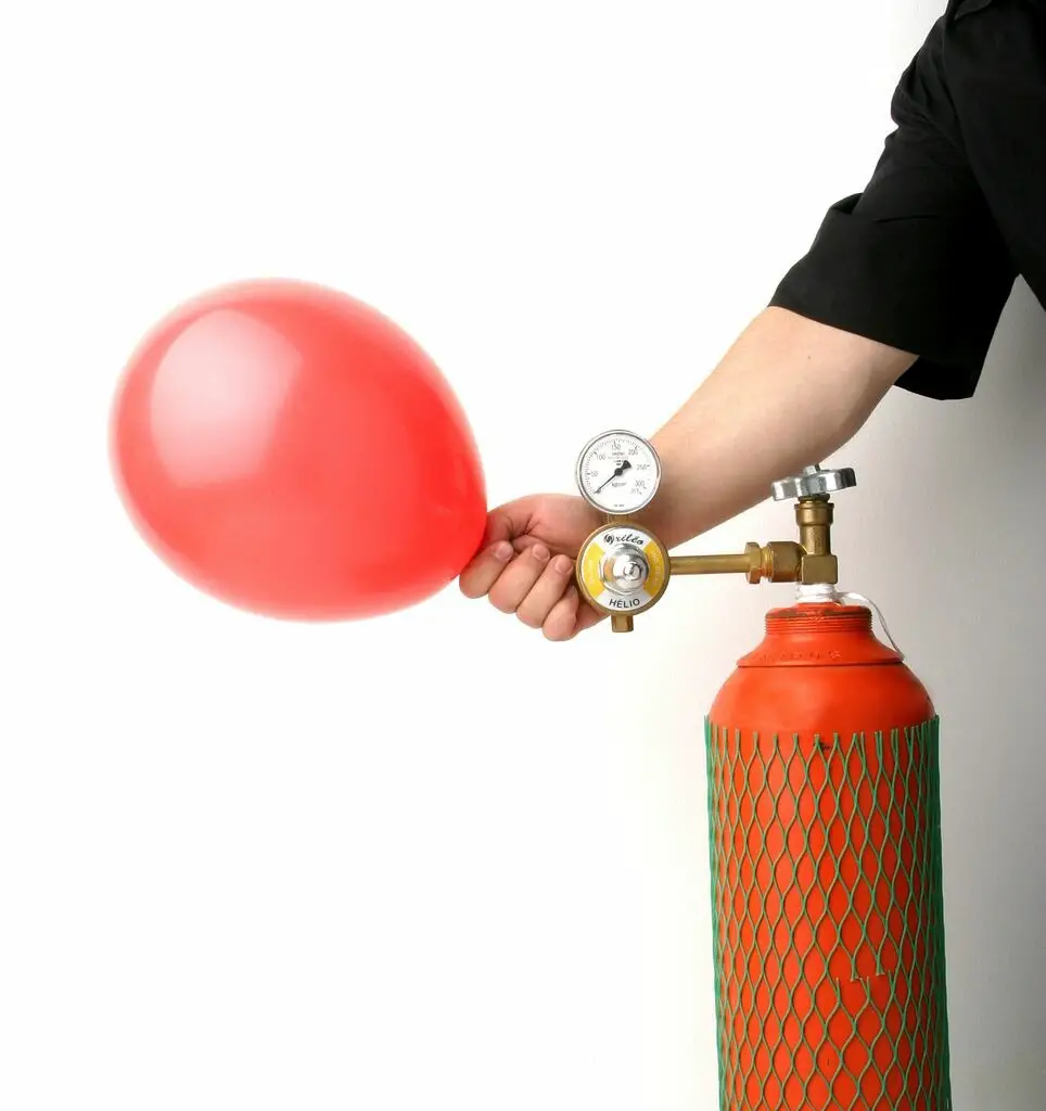 Gás Hélio - Famoso Por Encher Balões Para Festas e Eventos