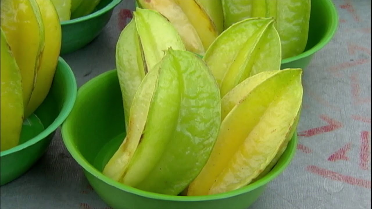 Carambolas Ainda Verdes Em Potinhos 