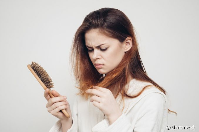 Mulher Com Queda de Cabelo