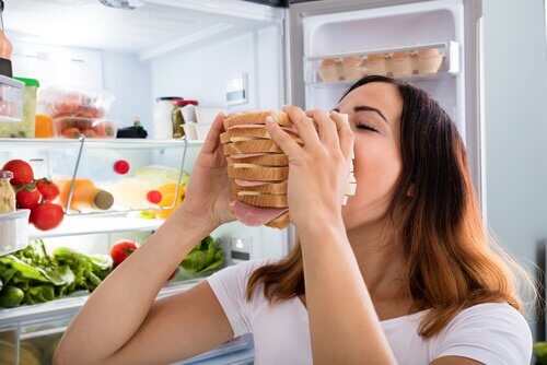 Mulher Com Fome Insaciável