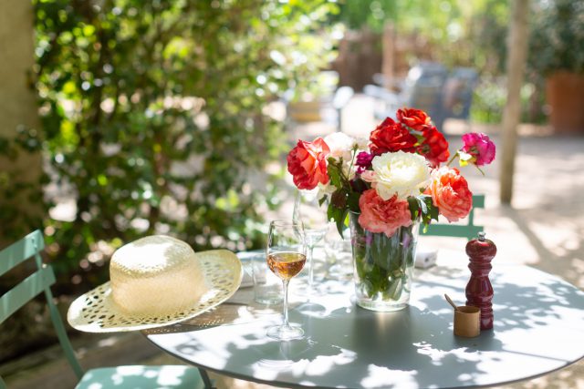 Mesa Enfeitada com Rosas