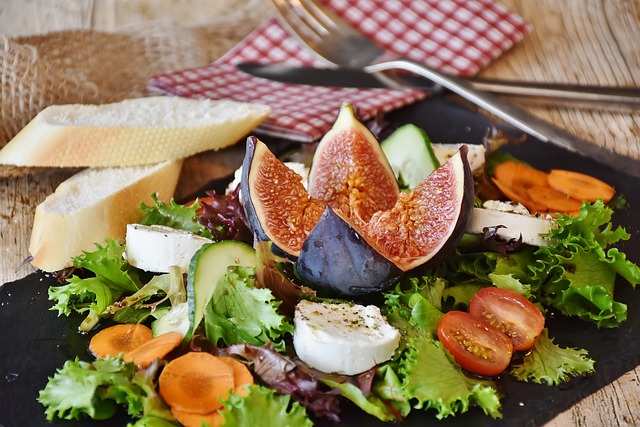 Salada de Figo com Queijo