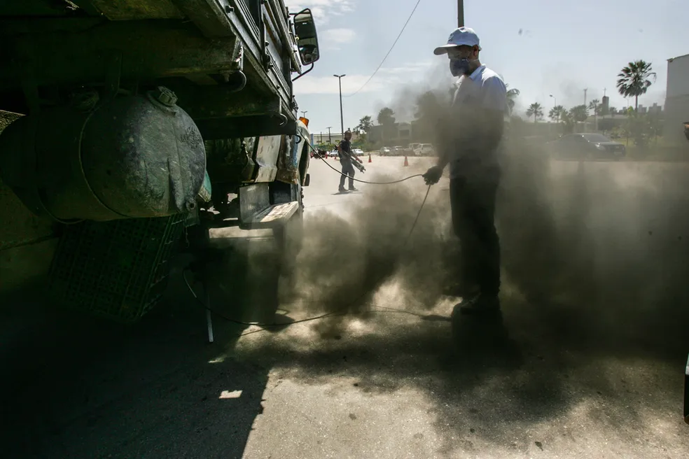Perturbação de ecossistemas de répteis por poluição térmica de equipamentos militares