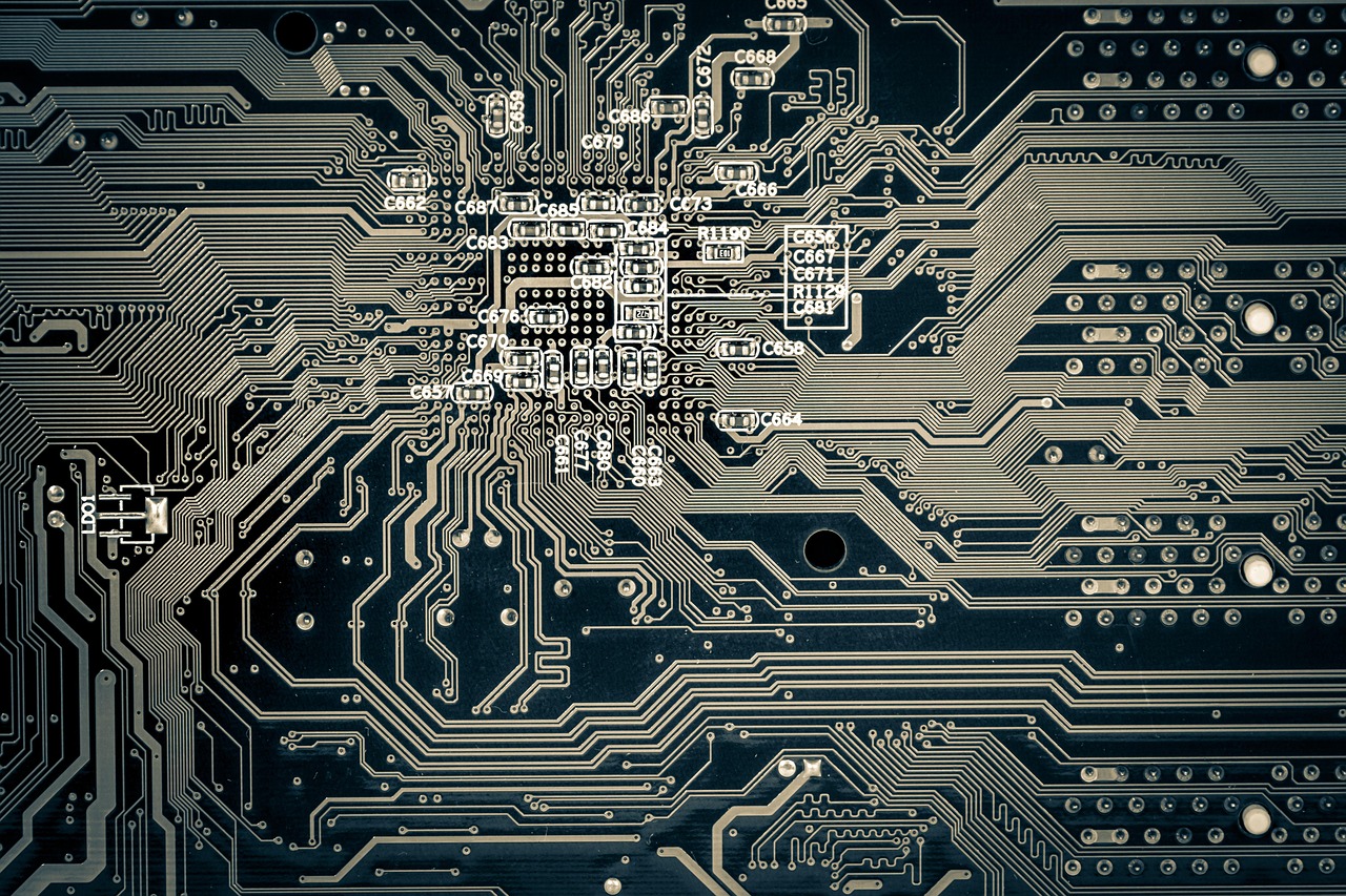 Placa de circuito de aparelho eletrônico, rica em metais raros e metais pesados